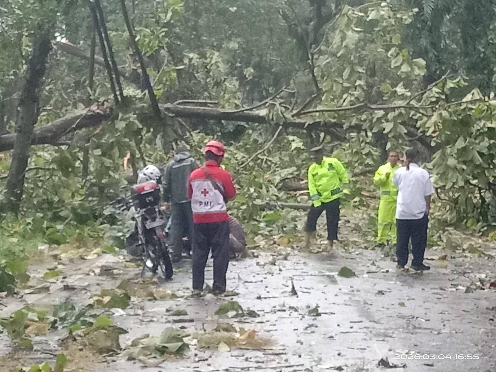 Cuaca Ekstrem Terjang Pemalang : Puluhan Rumah Rusak dan Enam Warga Luka-Luka